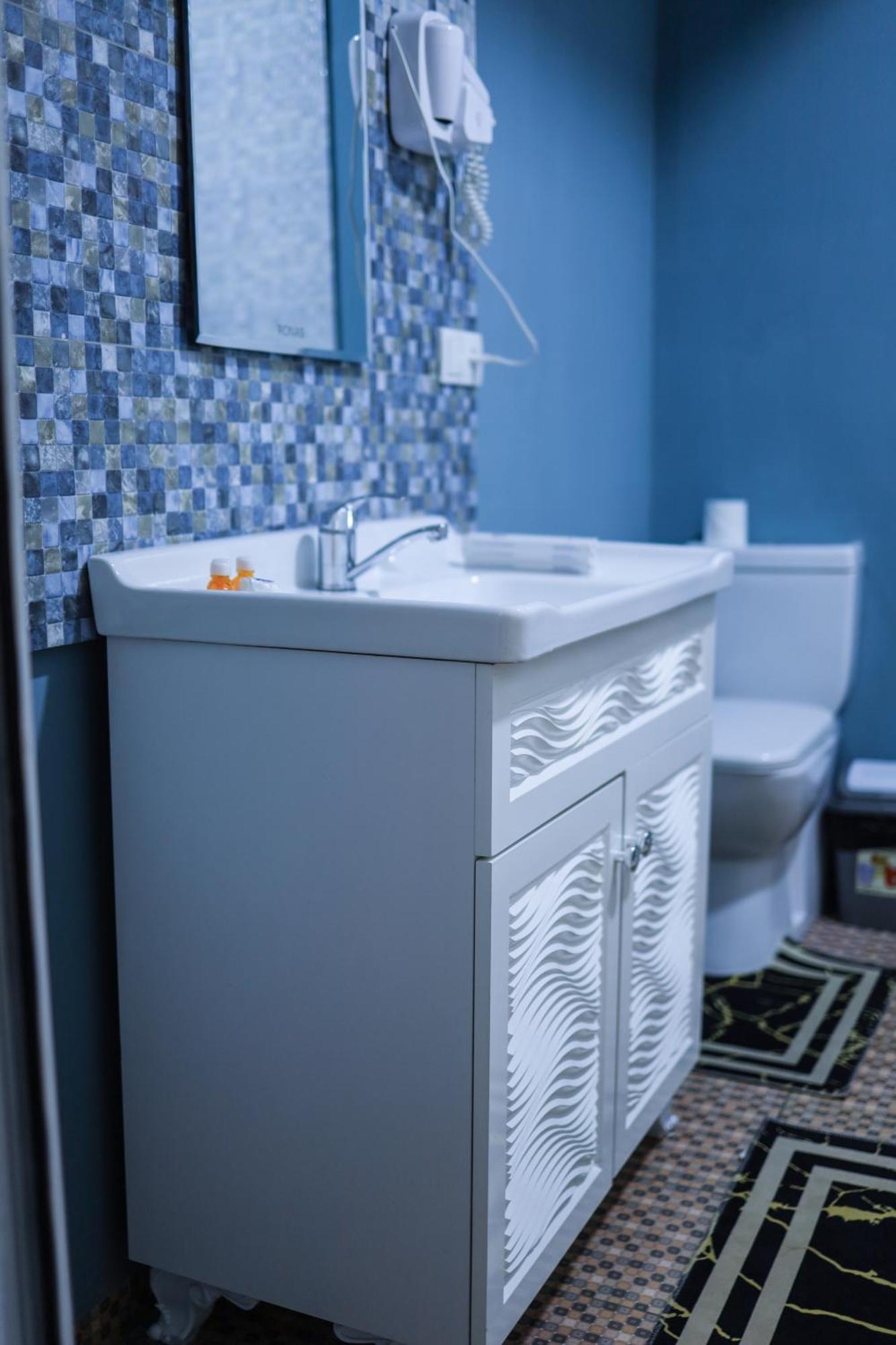 Blue Sky Bed & Breakfast Tashkent Luaran gambar