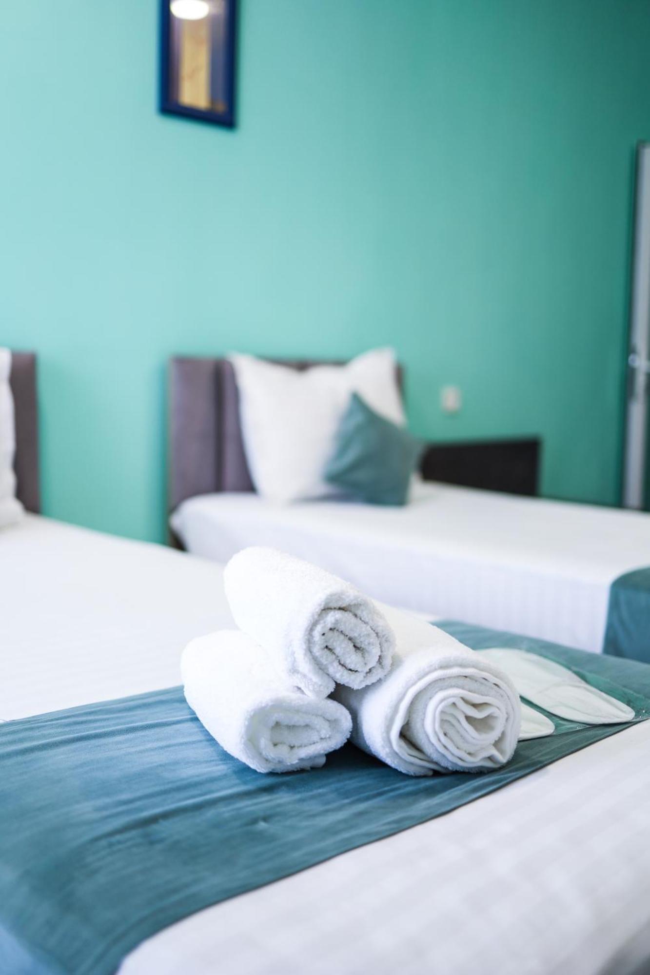 Blue Sky Bed & Breakfast Tashkent Luaran gambar